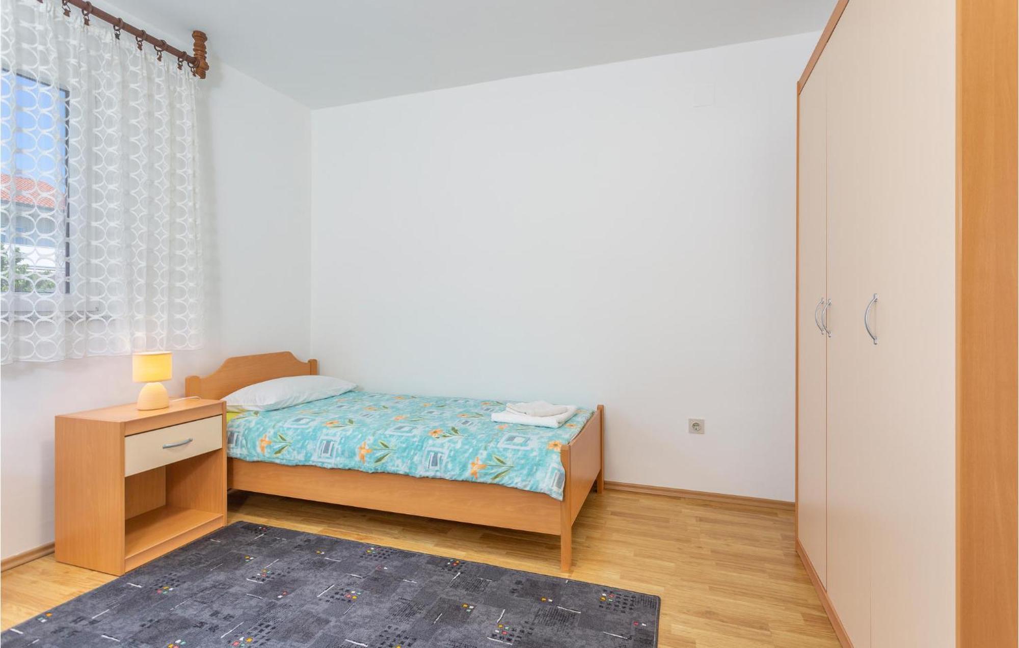 Lovely Apartment In Krk With Kitchen Brzac Exteriör bild